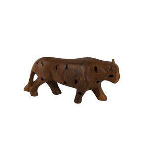 Genuine Besmo Product Wood Leopard Hand Carved in Kenya African Figure